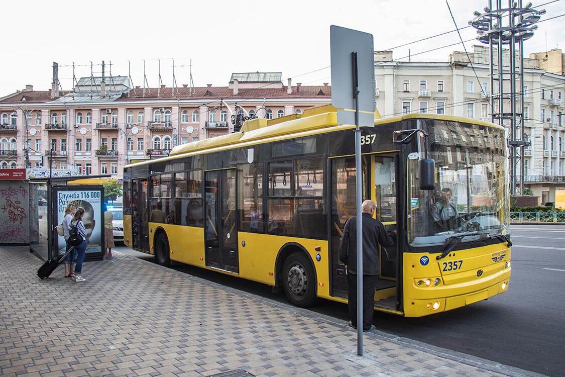 Киев не будет останавливать общественный транспорт
