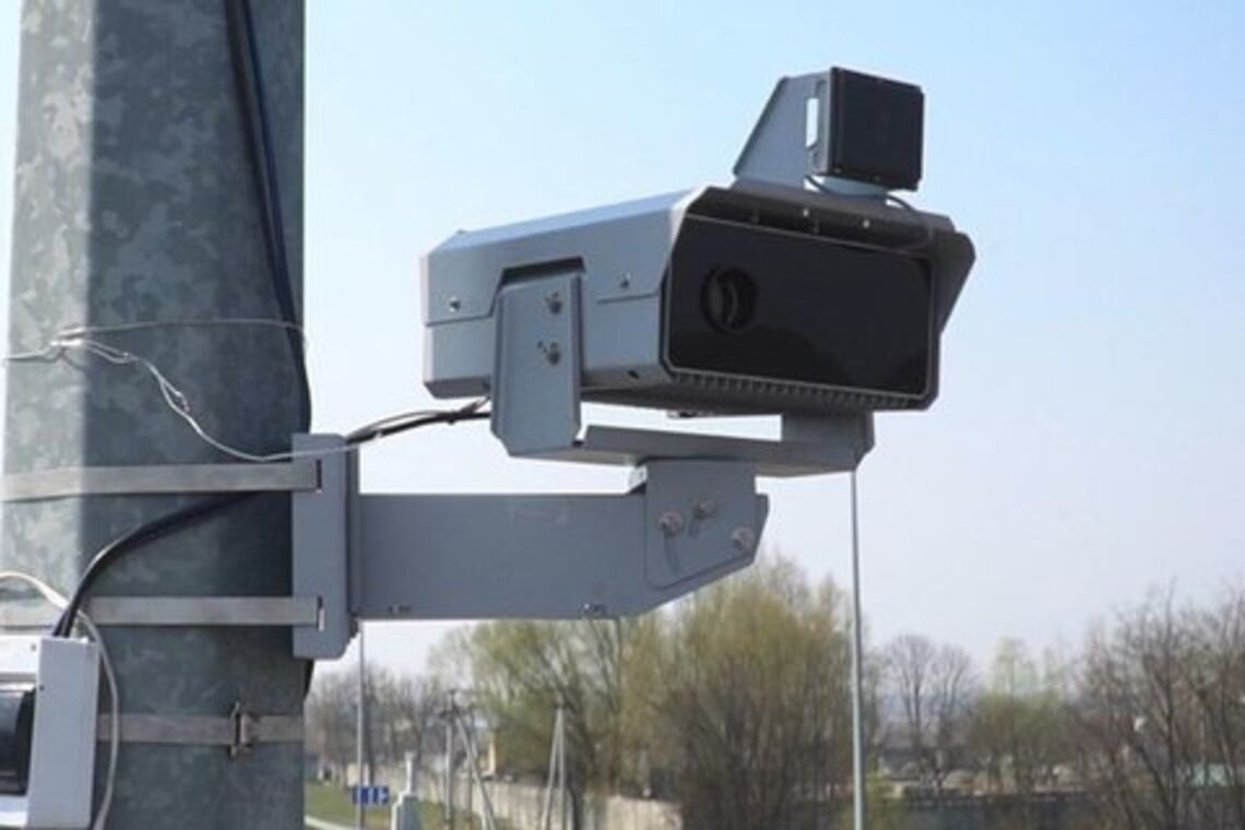 На дорогах Украины появится еще 200 камер фиксации нарушений ПДД