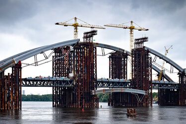 Будівництво Подільського мосту не припинять через супротив мешканців Русанівських садів
