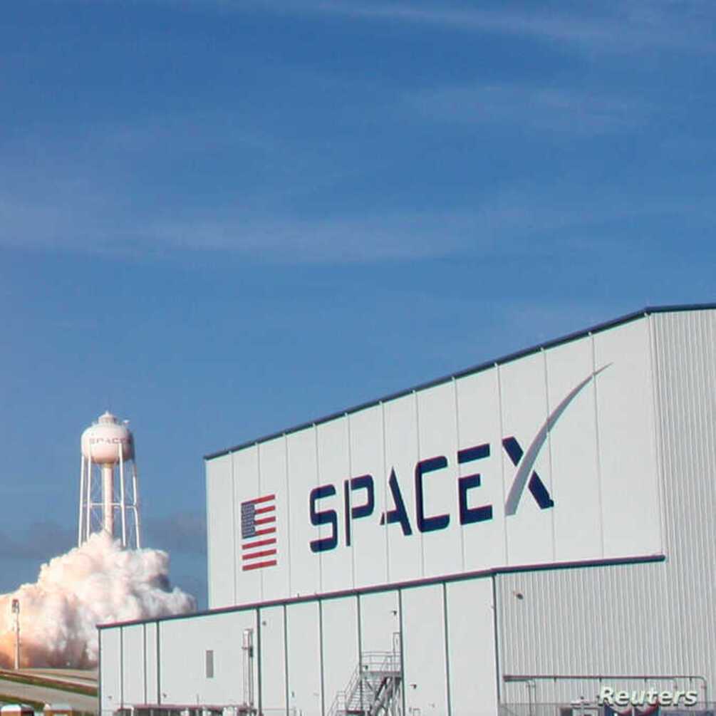 SpaceX отправит на Луну новый вездеход NASA