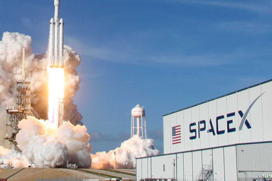 SpaceX вывела на орбиту еще 60 спутников Starlink
