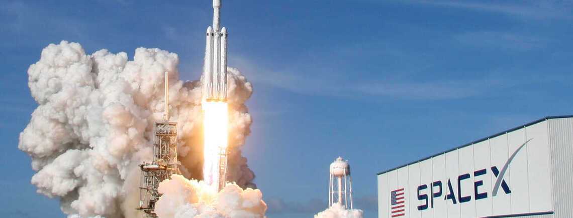 SpaceX сто раз поспіль успішно запустила Falcon 9