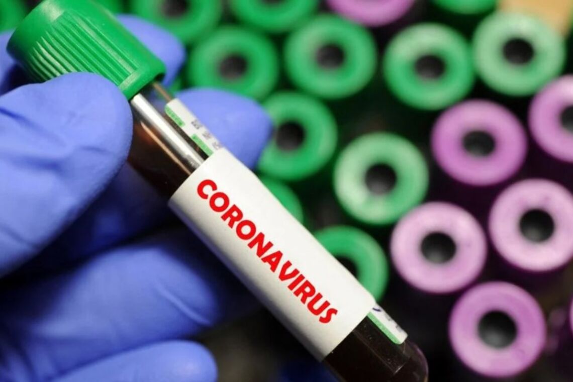 Суточная заболеваемость коронавирусом в Украине снова растет