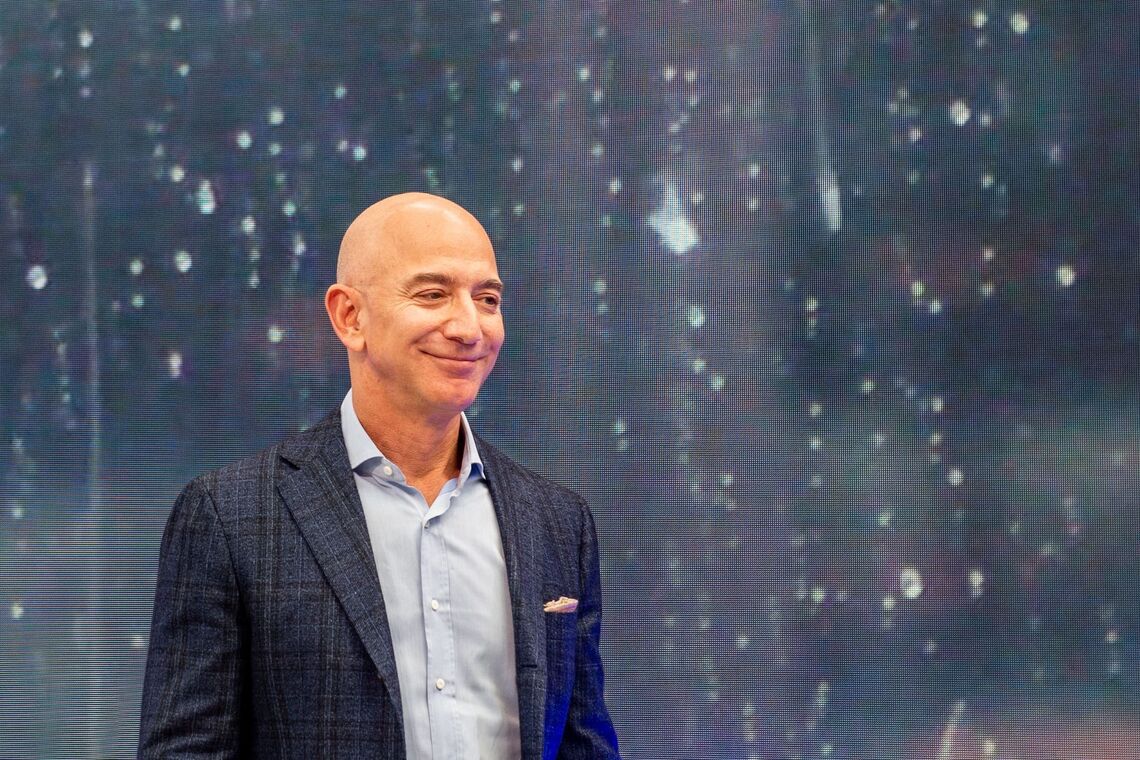 Джефф Безос іде з посади гендиректора Amazon