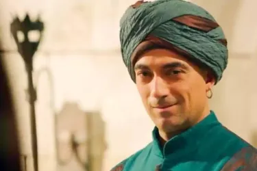 Селім Байрактар у ролі Сюмбюль-ага