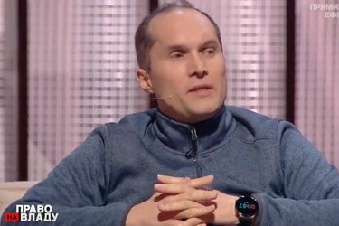 Юрий Бутусов