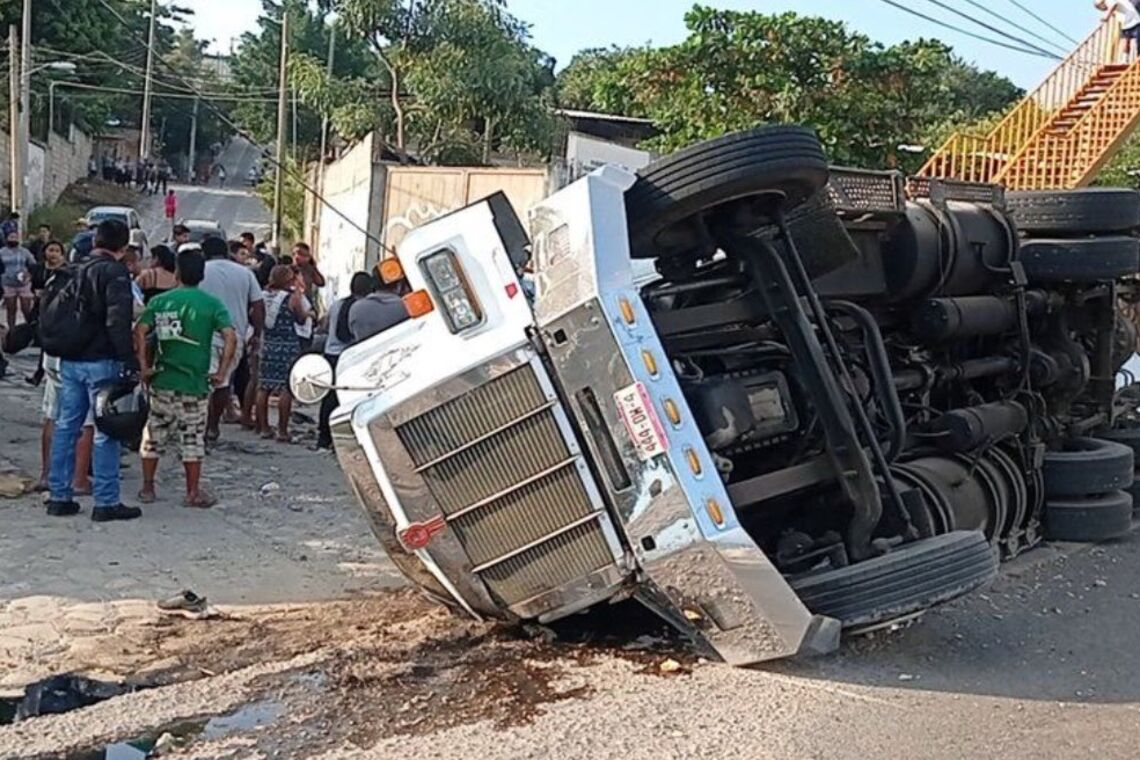 ДТП с грузовиком в Мексике