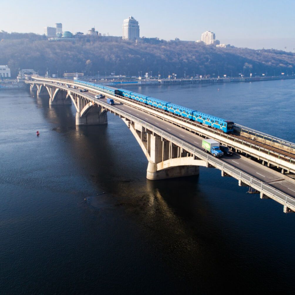Міст Метро відремонтують за 60 мільйонів євро — і облаштують тут велодоріжки