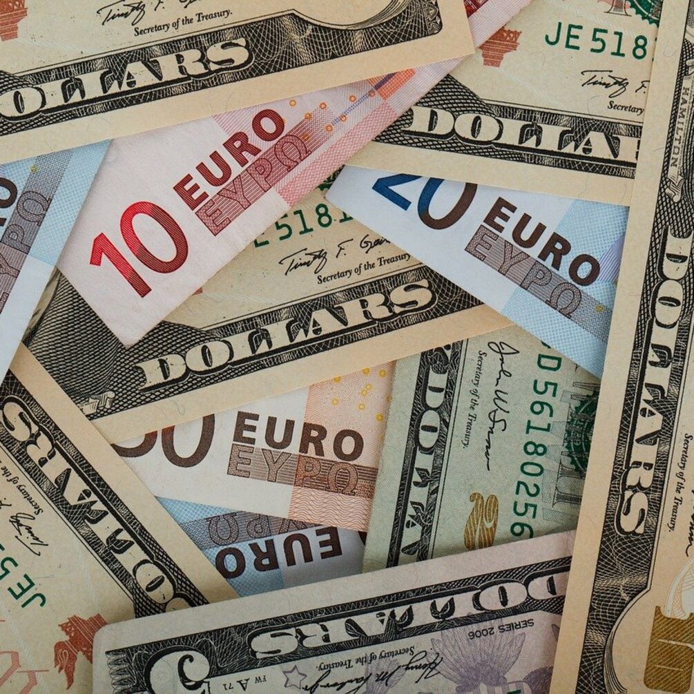 Курс долара в Україні розгорнеться на 180 градусів: скільки заплатимо за валюту