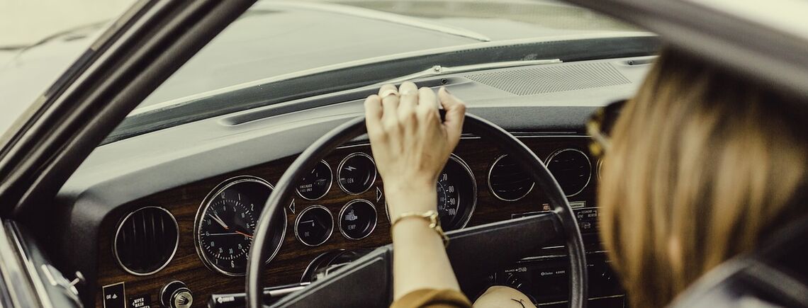 Автошкола онлайн і водійські права кур'єром: Кабмін змінив порядок підготовки водіїв