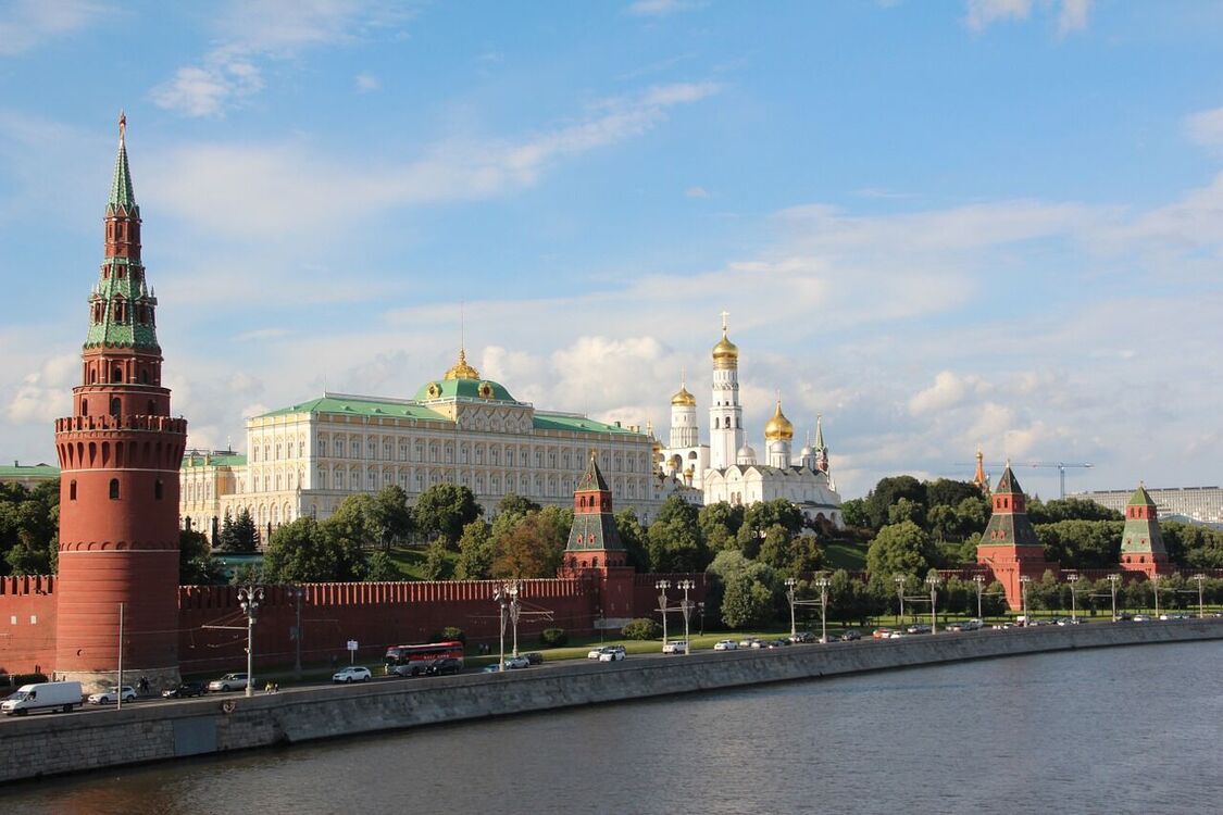 Кремль объяснил концентрацию войск РФ у границы с Украиной 