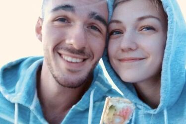 Габби Петито с женихом