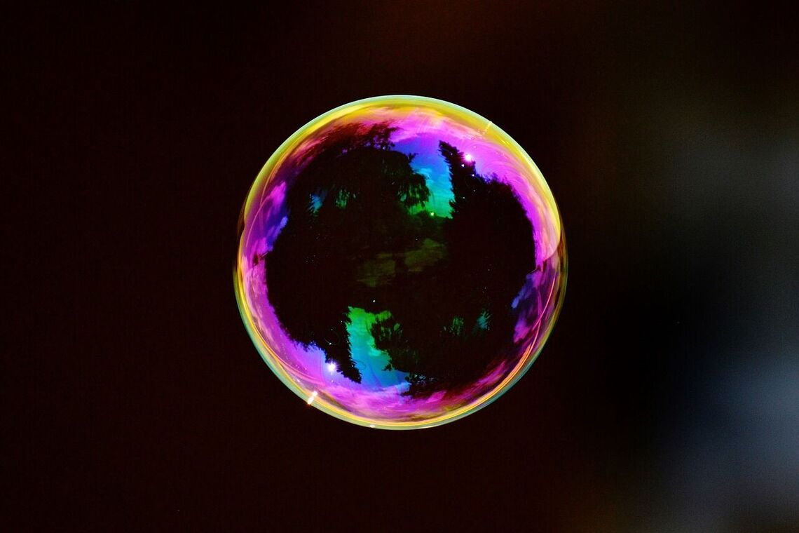 Обычный мыльный пузырь