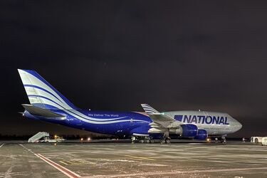 Американский самолет