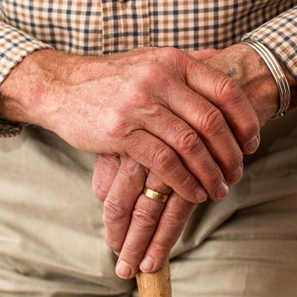 Отработавший в компании 70 лет мужчина отказался выходить на пенсию 