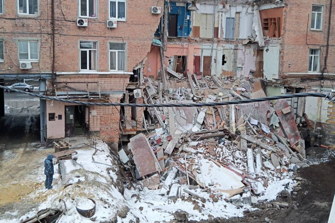 Обрушение здания в Харькове