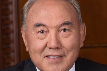 Нурлустан Назарбаєв