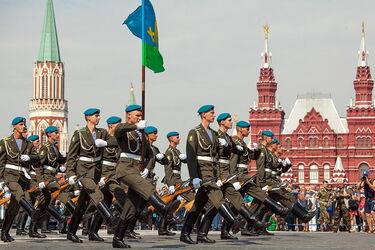 'Путин становится все менее легитимным, военные ему не доверяют' - российский политолог
