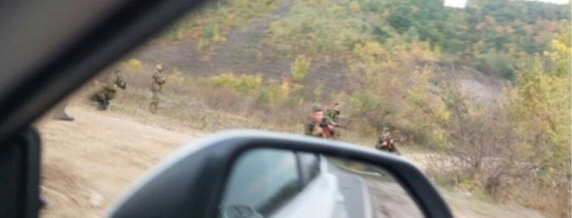 Мобилизированных солдат россии учат делать засады на гражданское население (фото)
