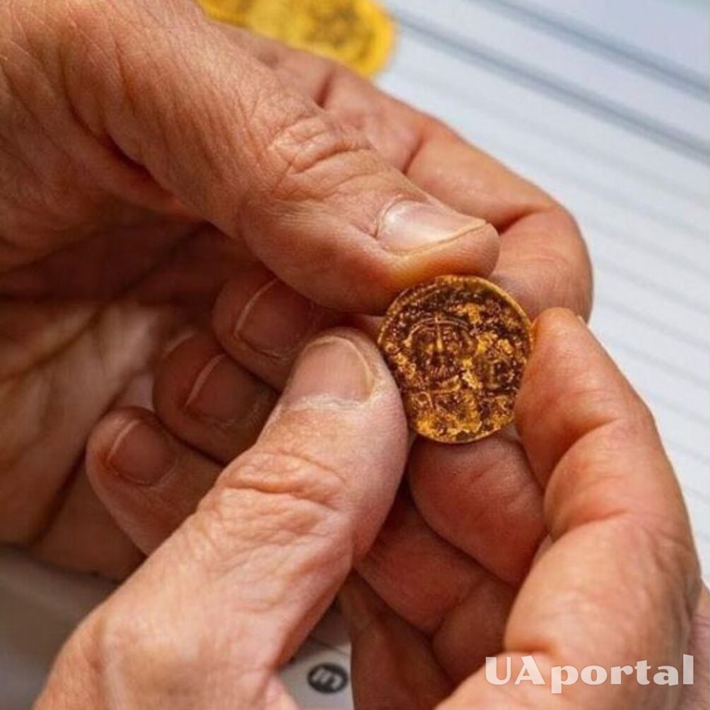 Понад чотири десятки високочистих золотих монет пізньої Римської та Візантійської імперій розкопали в Ізраїлі 