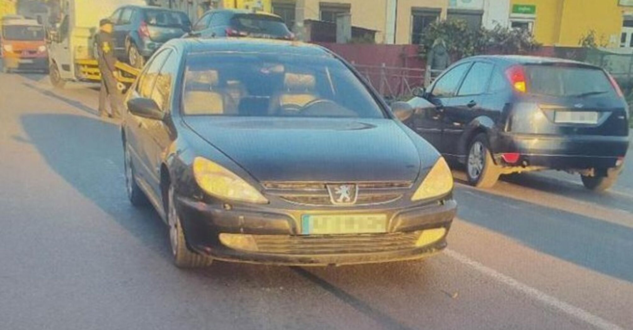 На Львівщині водій збив пішоходів: постраждала жінка з двома маленькими дітьми