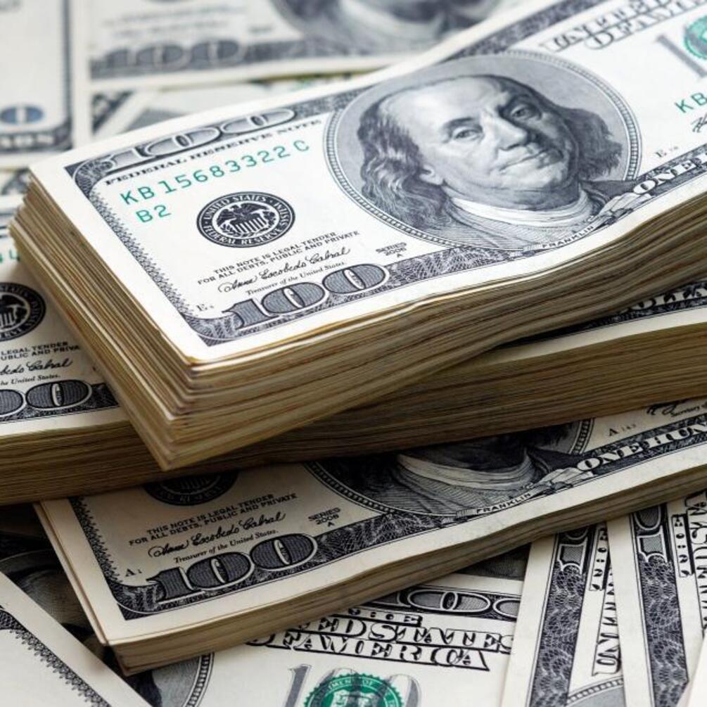 Что будет с долларом в декабре: эксперт спрогнозировал, как изменится цена американской валюты