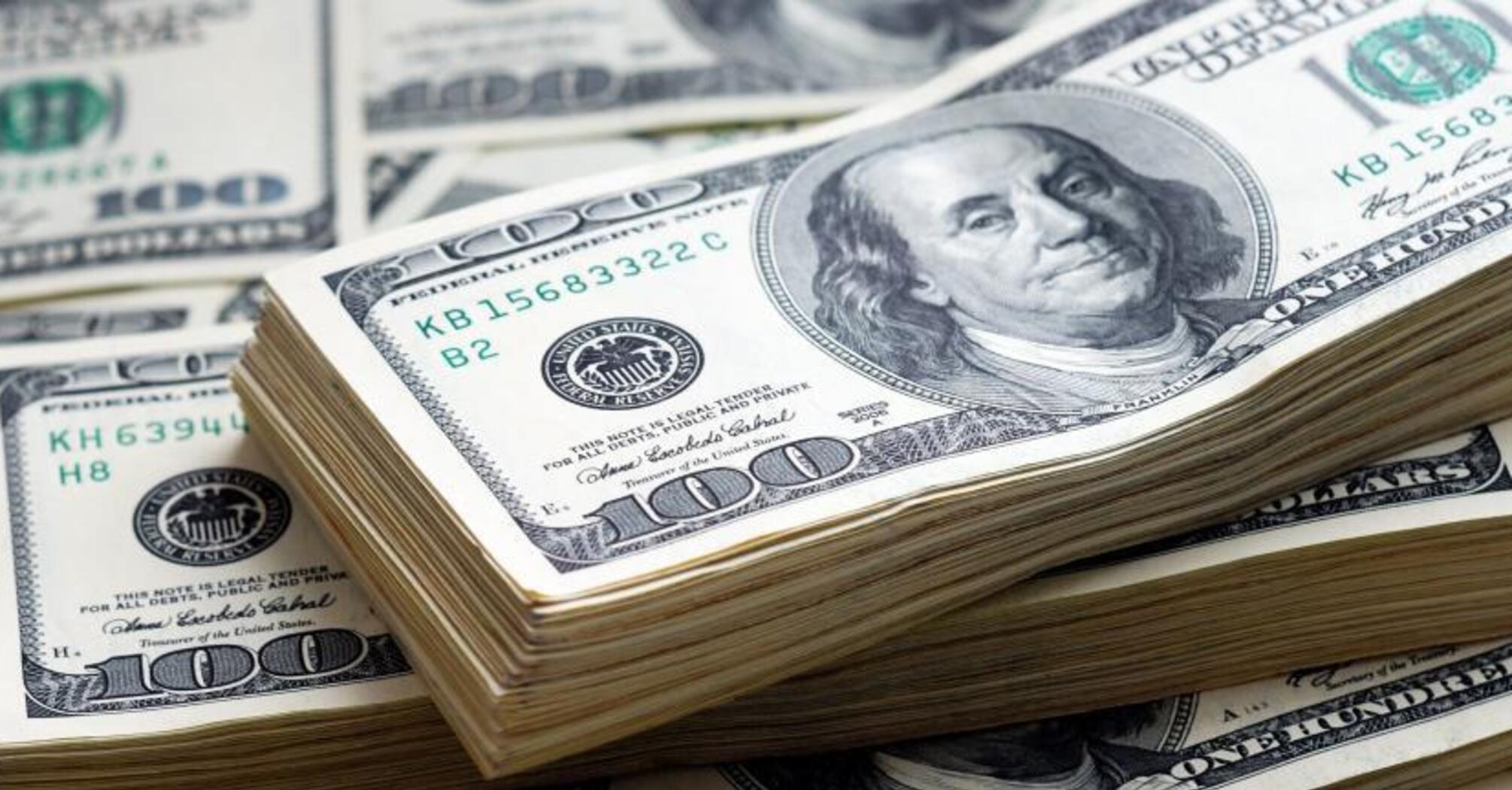 Що буде з доларом у грудні: експерт спрогнозував, як зміниться ціна американської валюти