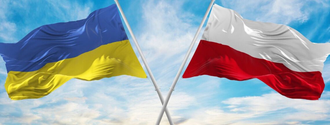 Польща не радить українським біженцям подавати документи на карту побиту