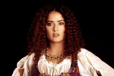 Сальма Хайек в роли Эсмеральды