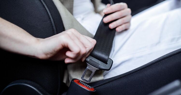 Дополнительные меры безопасности для беременных в автомобиле