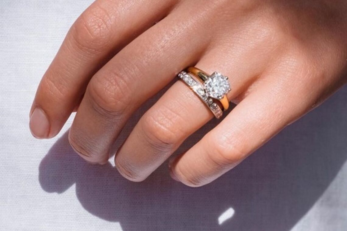 Можно ли использовать помолвочное кольцо в качестве обручального?