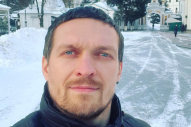 Олександр Усик у Лаврі