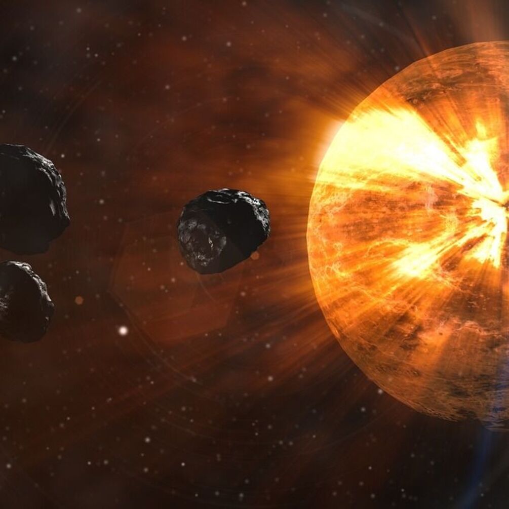 Рядом с Землей пролетит астероид размером с самолет