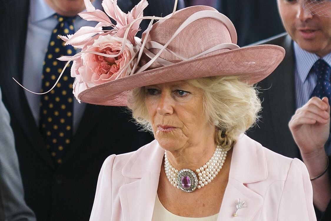 Дружина принца Чарльза захворіла на коронавірус