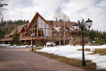 Имение Медведчука