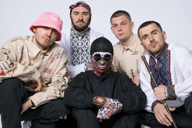 Rus fisting porno onlayn tomosha qiling Onlayn porno parodiya klinikasi