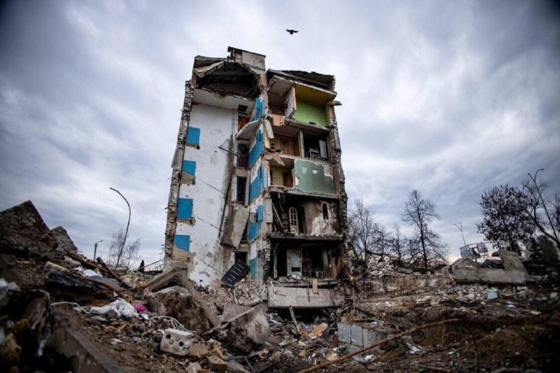 Россия без разбора бьет по мирным жилым кварталам, - британская разведка 