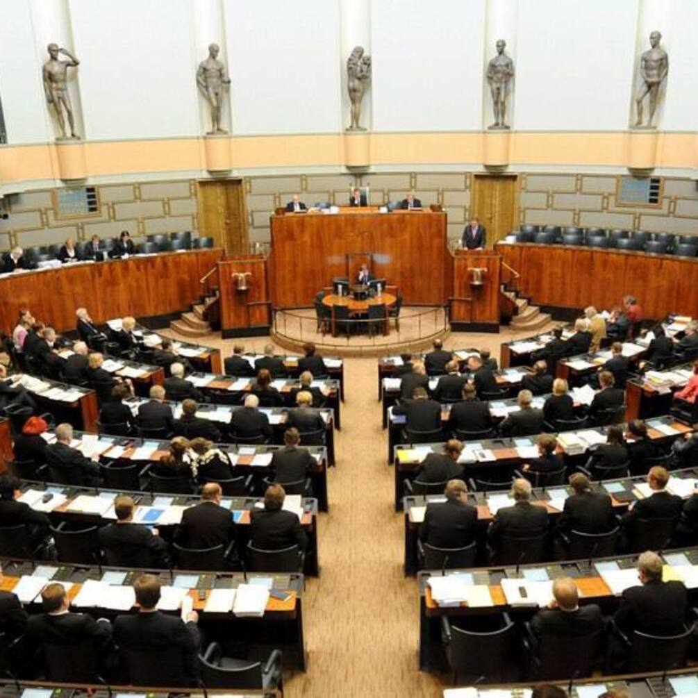 Парламент Фінляндії проголосував за вступ до НАТО