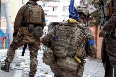 Українські військові