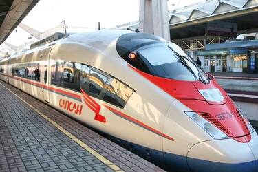 Скоростной поезд 'Сапсан'