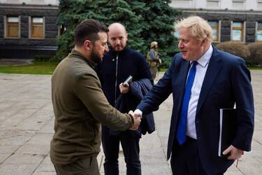 Борис Джонсон та Володимир Зеленський