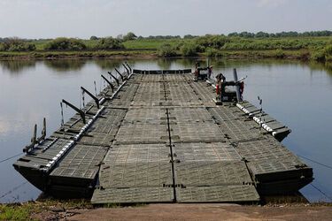 Военные РФ пытаються форсировать реку Северский Донец!