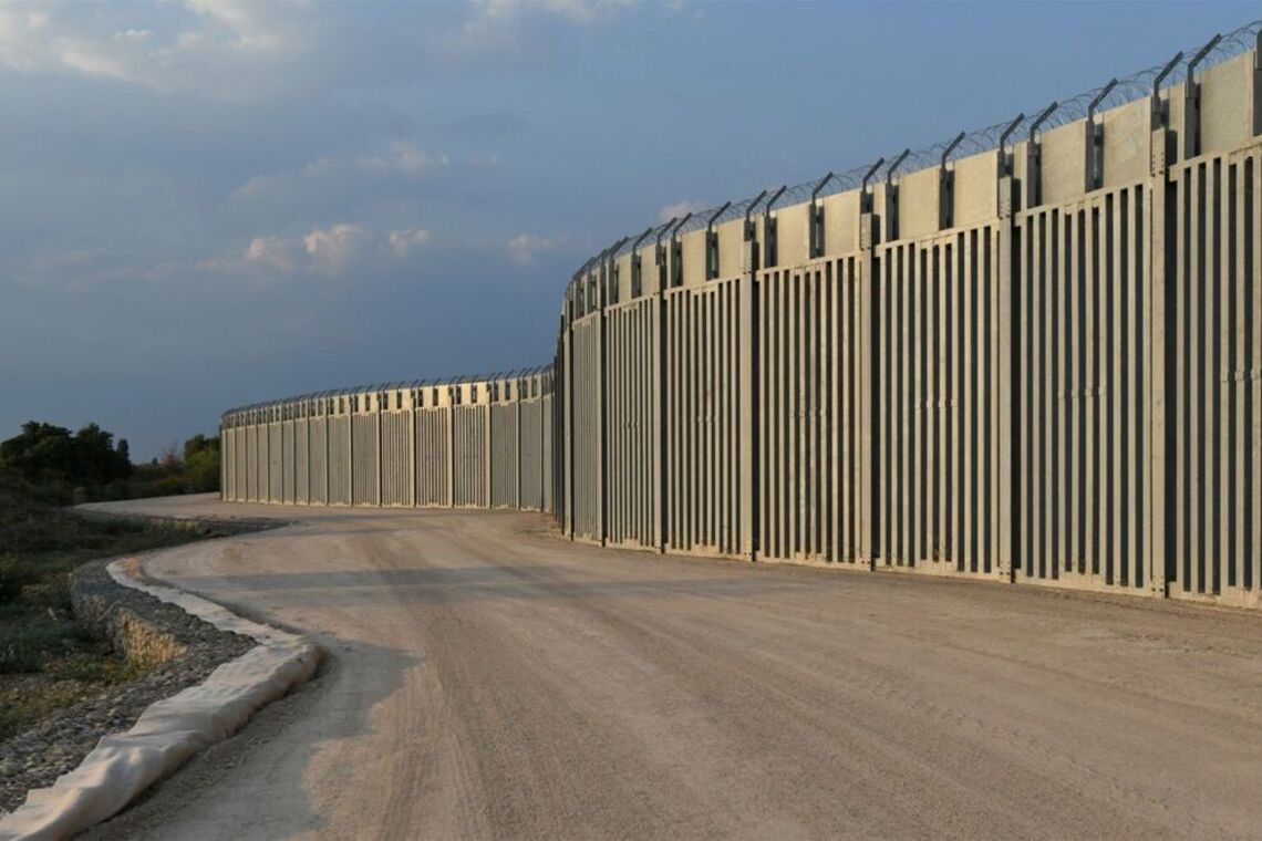 Польща вже збудувала 140 км паркану на кордоні з Білоруссю (ВІДЕО)