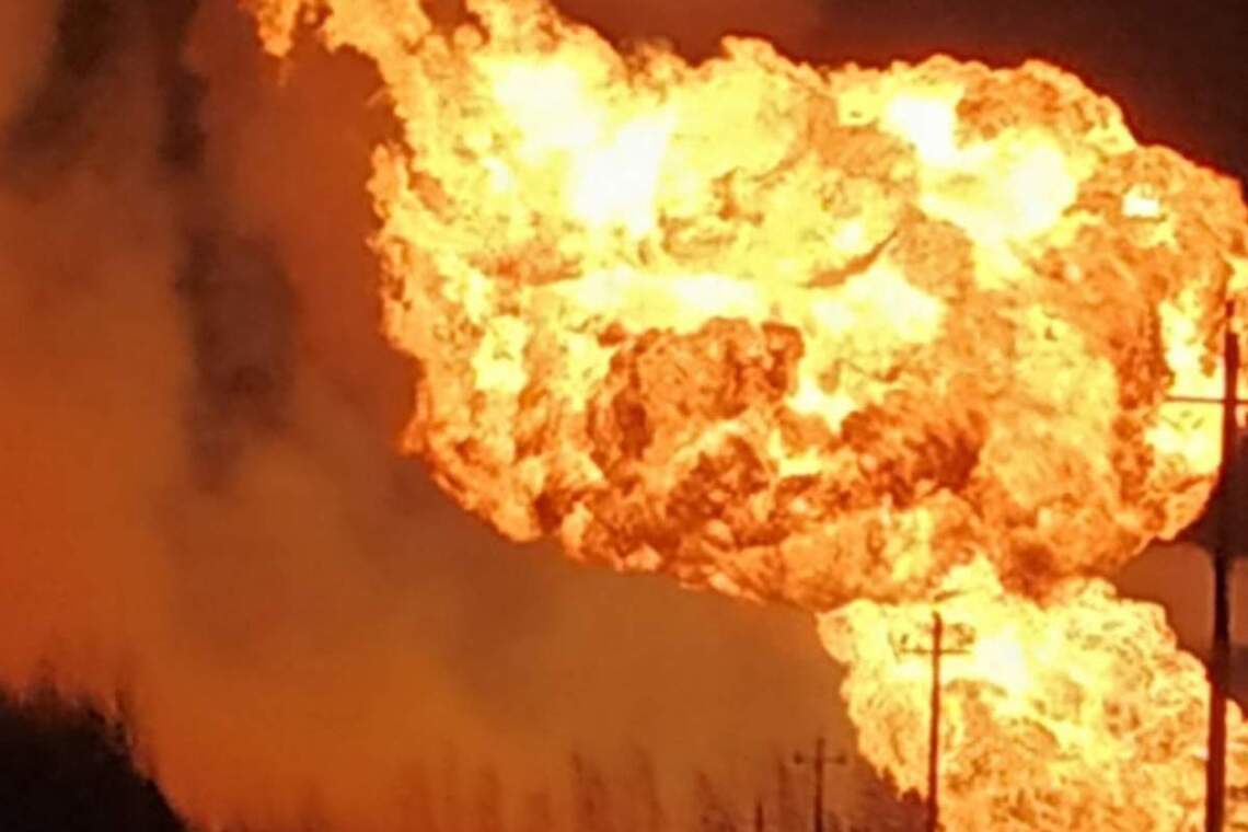 На росії горить найбільше газове родовище (відео)