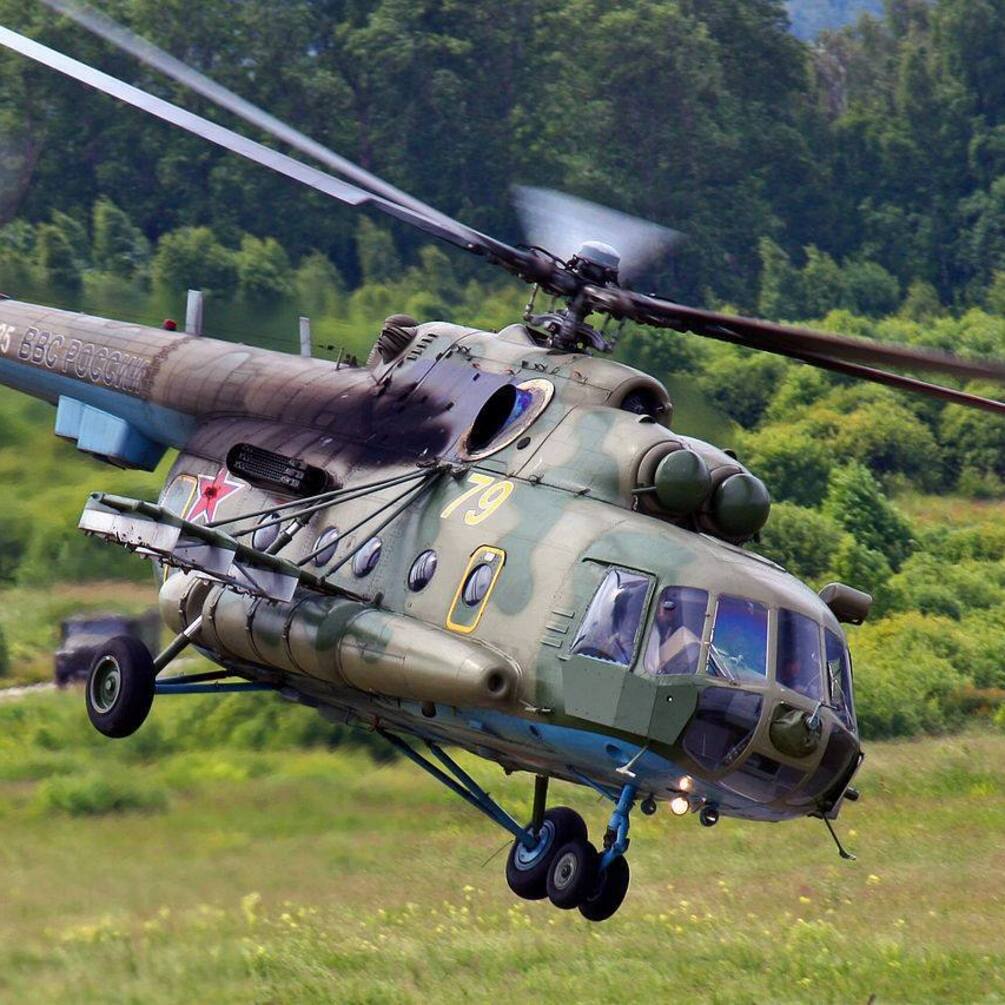 Пилот продемонстрировал вертолет Ми-8 с 122-мм неуправляемыми ракетами С-13 (ВИДЕО) 