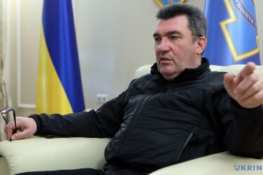 Ленд-лизом и не пахнет: когда начнутся серьезные поставки вооружения?