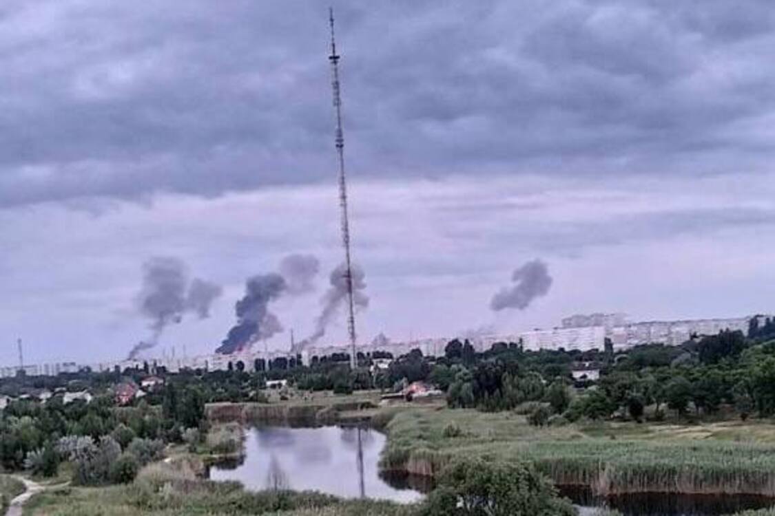 Росія вдарила ракетами по Кременчуку: деталі ранкового обстрілу