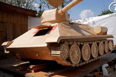 деревянный танк