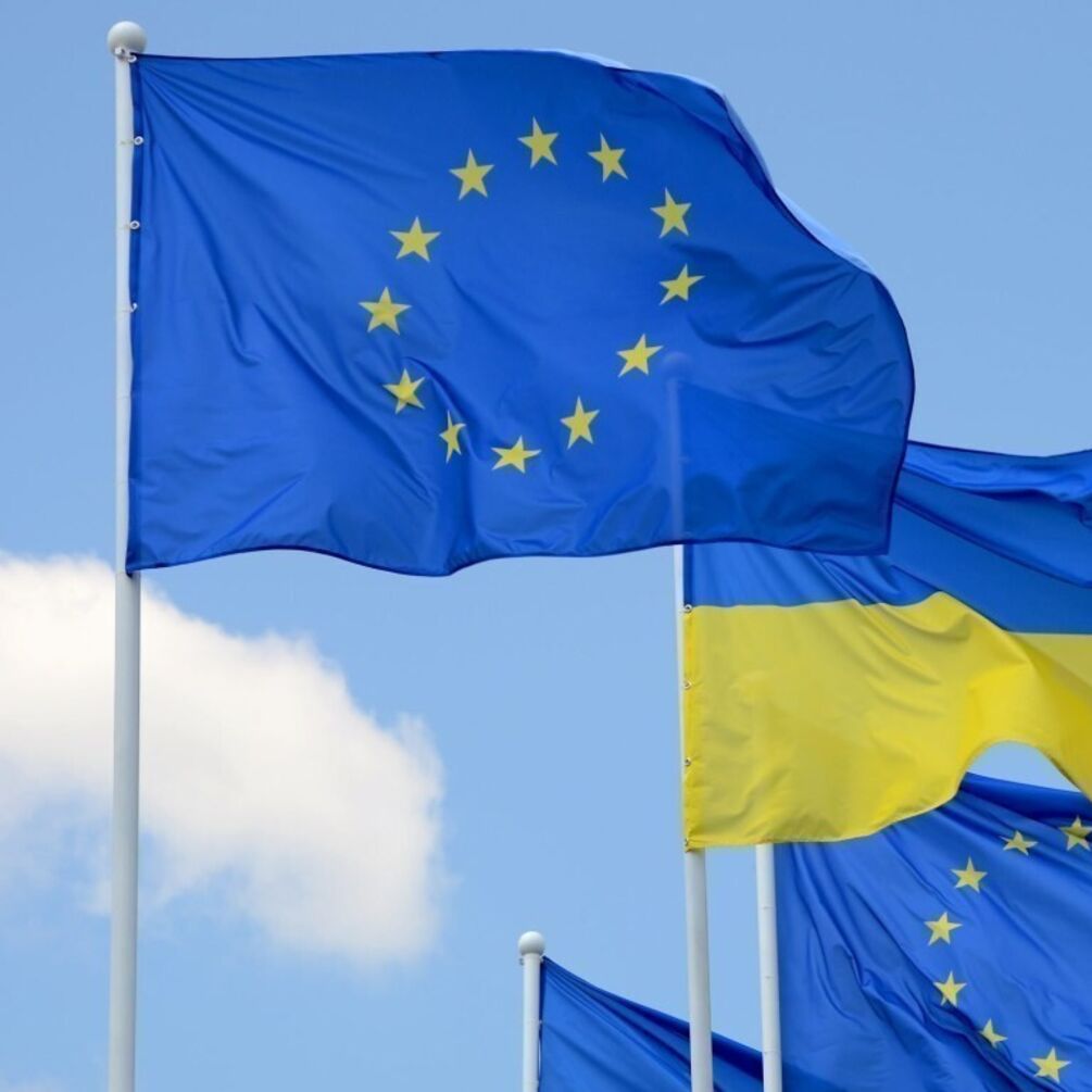 Україна набула статусу кандидата в члени ЄС