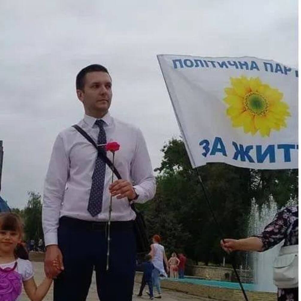 В Херсоне подорвали авто одного из самых известных местных коллаборантов (ВИДЕО)